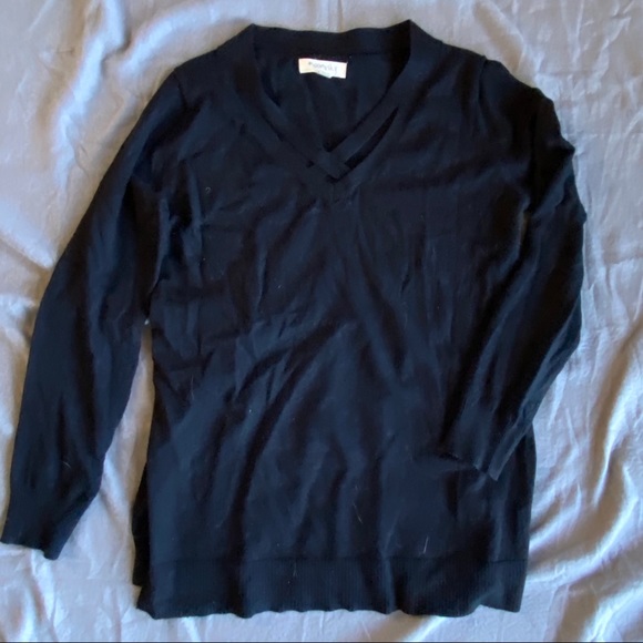 Long sleeve black sweater - Picture 1 of 8